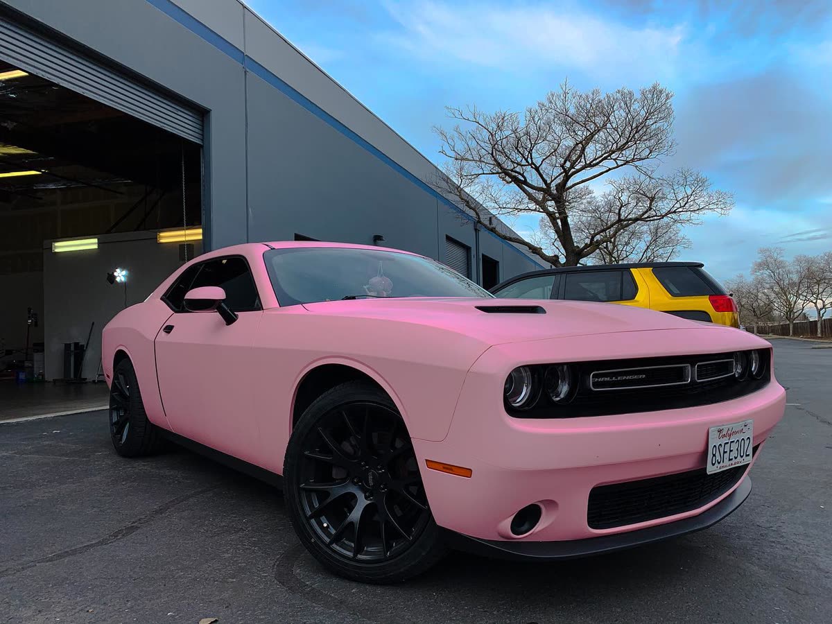 Dodge Challenger SXT 2018.
